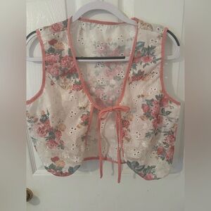 Floral Eyelet Tie-Front Sleeveless Top - Cream & Coral